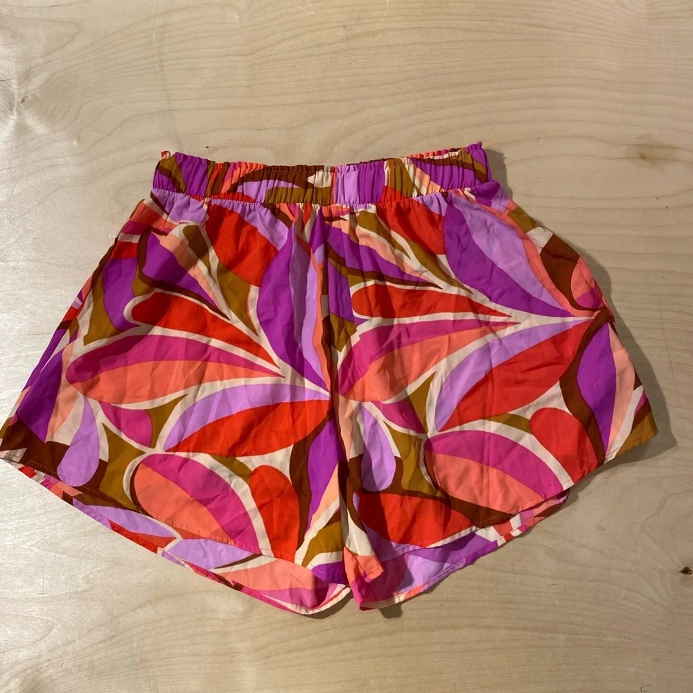 Impressions Pink and Purple Athletic Shorts Large (OP)